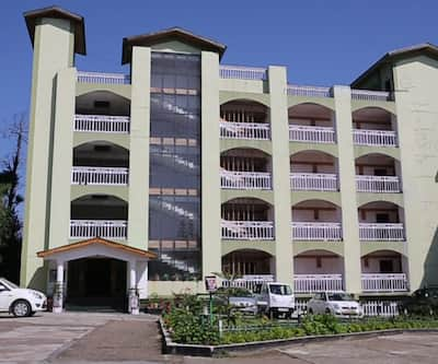 https://imgcld.yatra.com/ytimages/image/upload/t_hotel_yatra_city_desktop/v1484298182/Domestic Hotels/Hotels_Shillong/Landmark Hills, Victoria/OVERVIEW.jpg